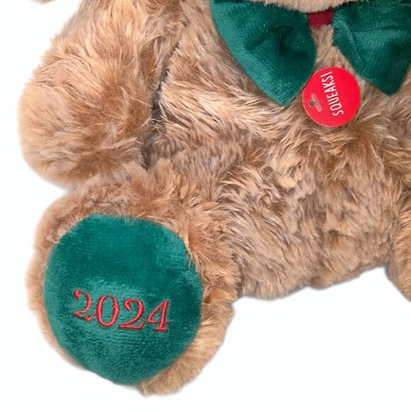 2024 Petsmart Chance The Dog Squeaker Brown & Green Pet Plush Toy 10" - Picture 3 of 7